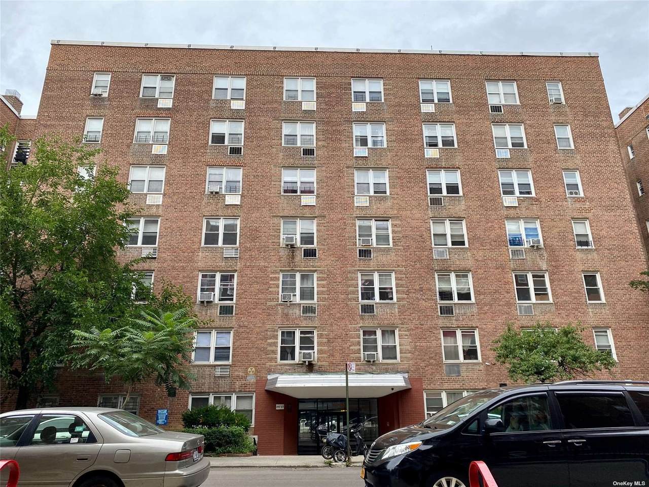 140-65 Beech Avenue - Photo 1
