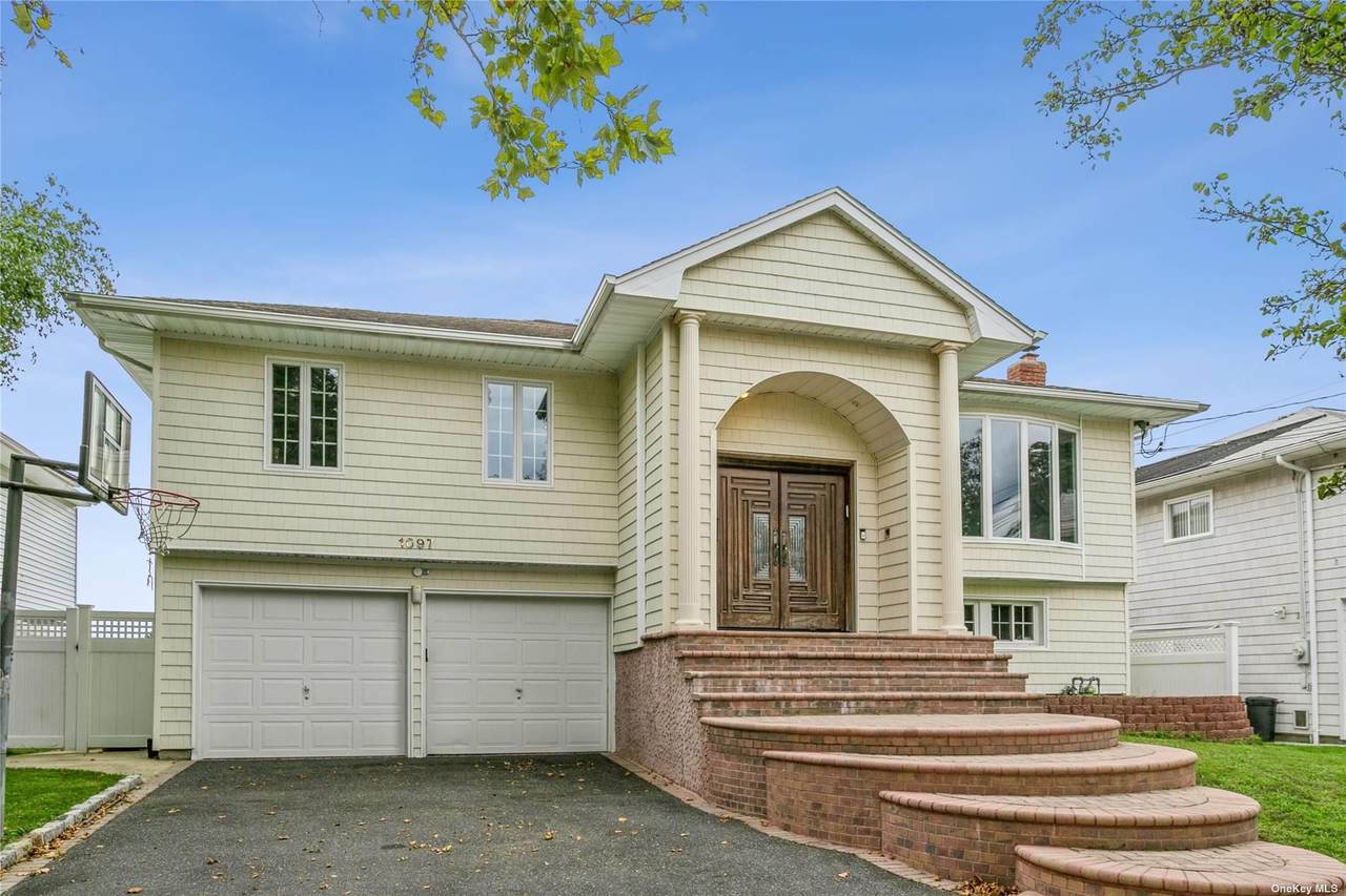 1097 Fordham Lane - Photo 1