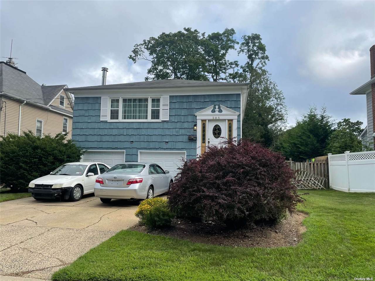 205 Whaley Street - Photo 1