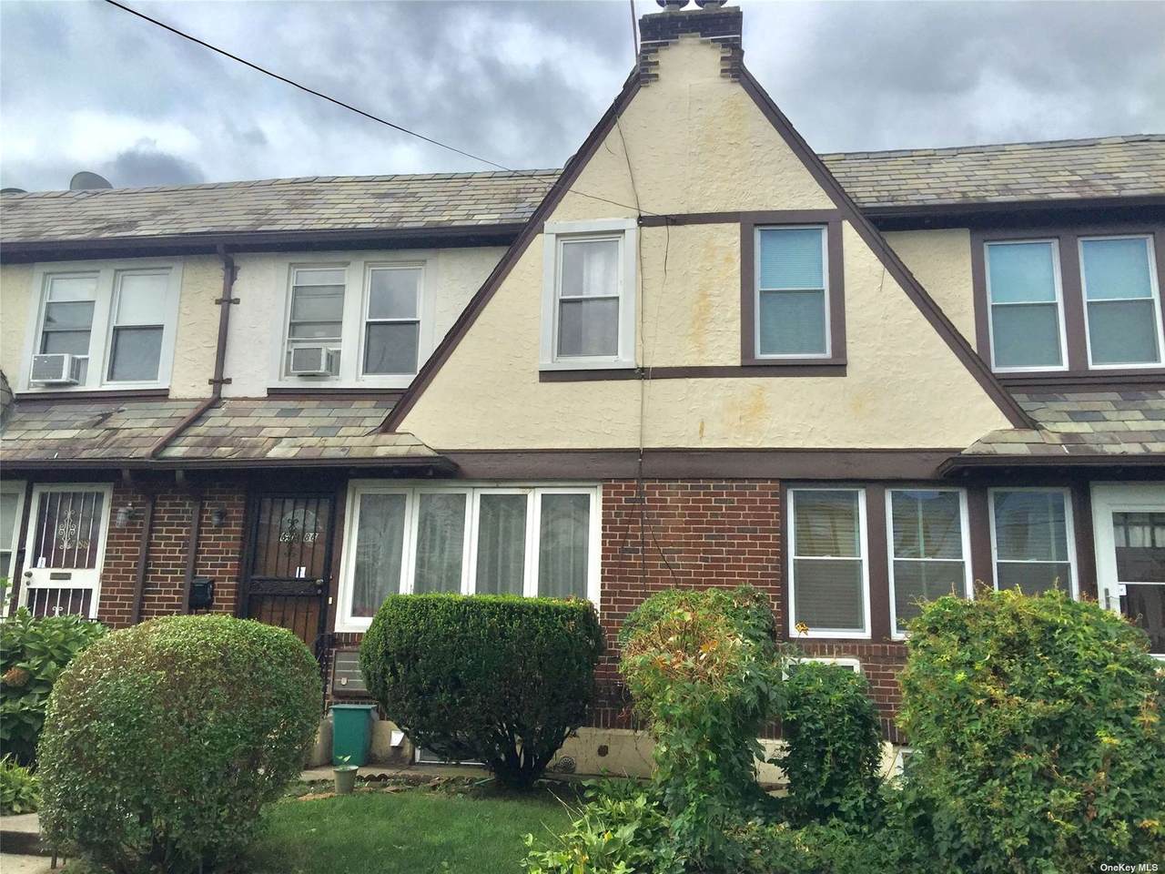 67-86 Exeter Street - Photo 1