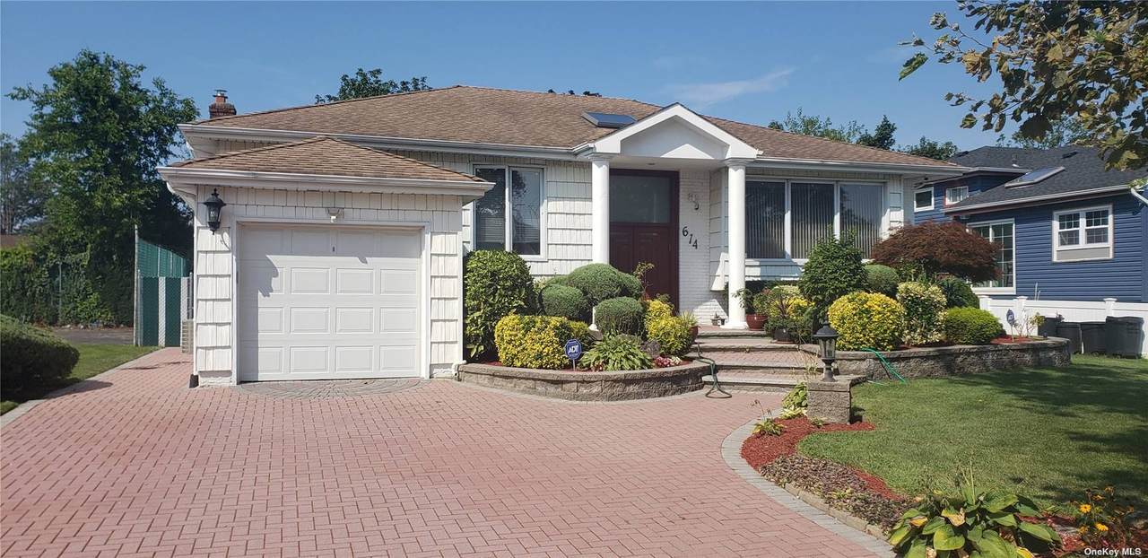 614 Colfax Place - Photo 1