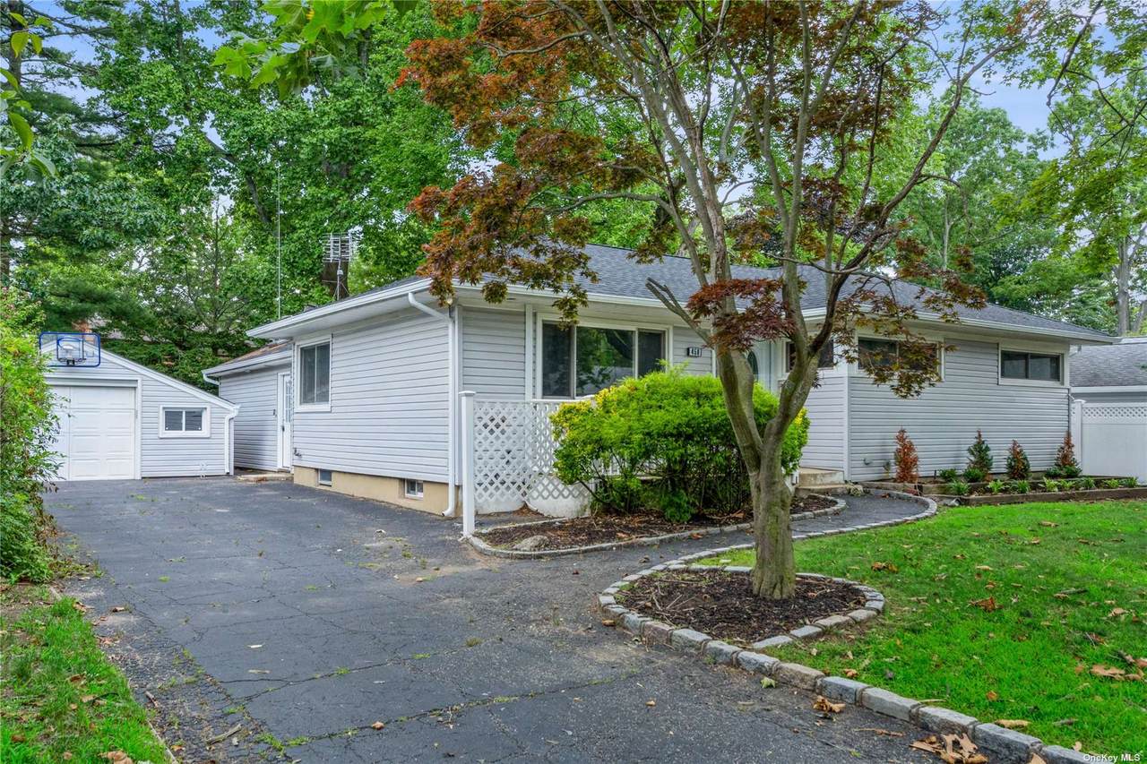 450 Poplar Lane - Photo 1