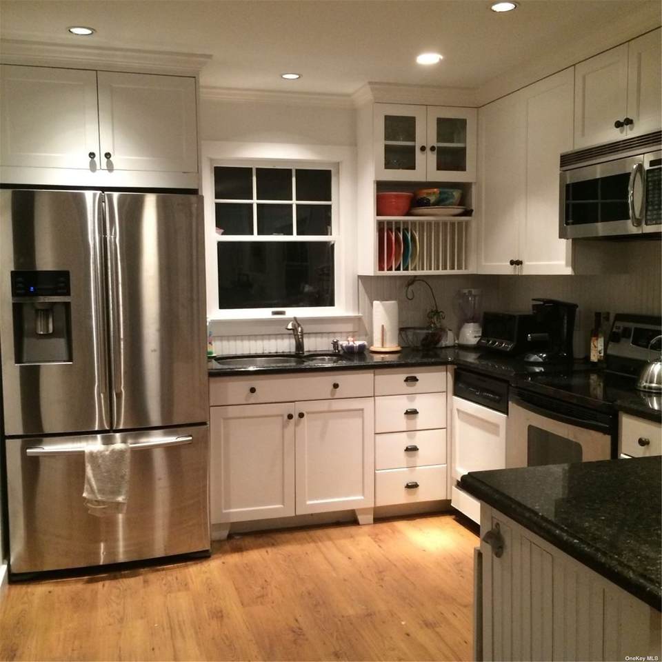 687 Ocean Breeze - Photo 1
