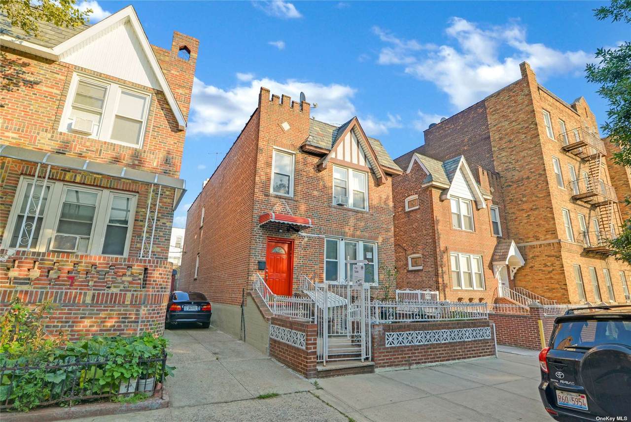 35-11 28th Street - Photo 1