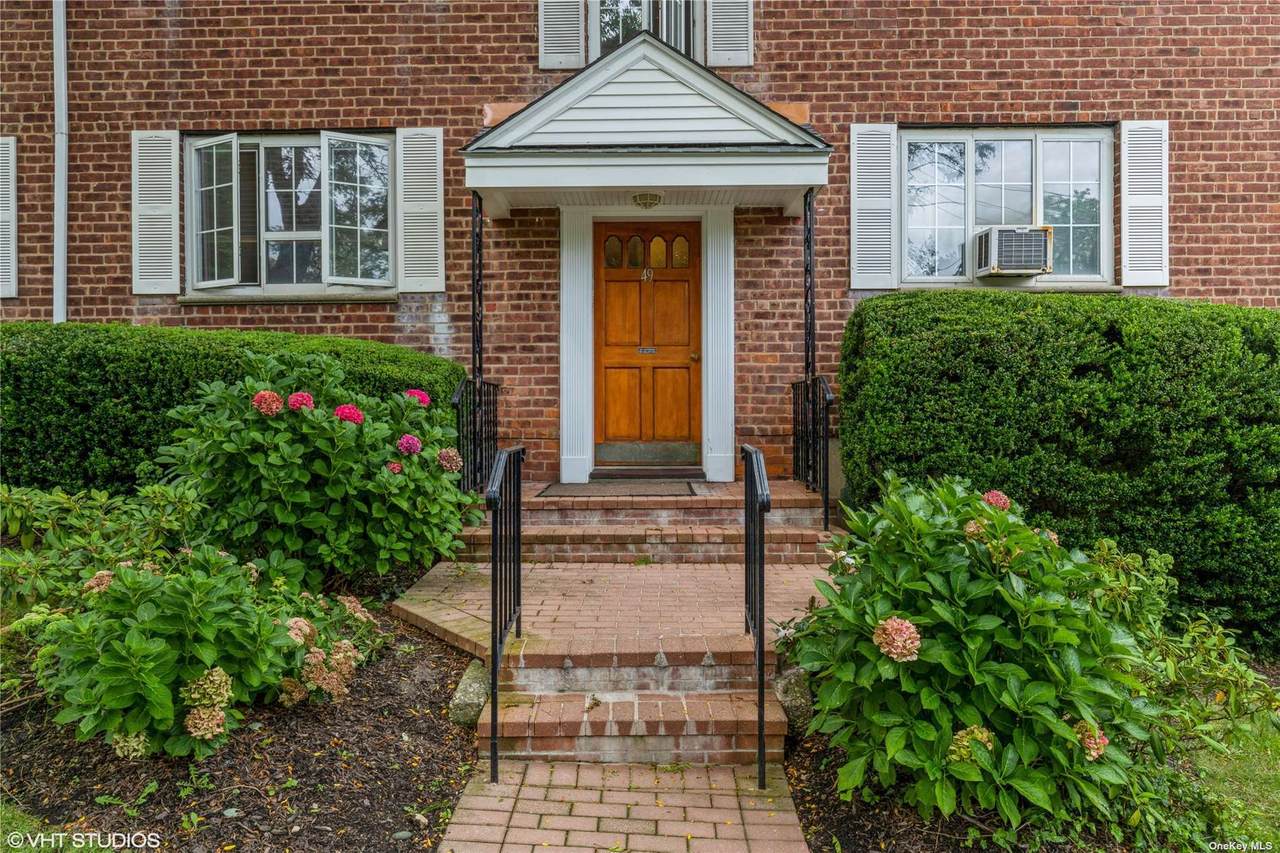 49 Nathan Hale Drive - Photo 1