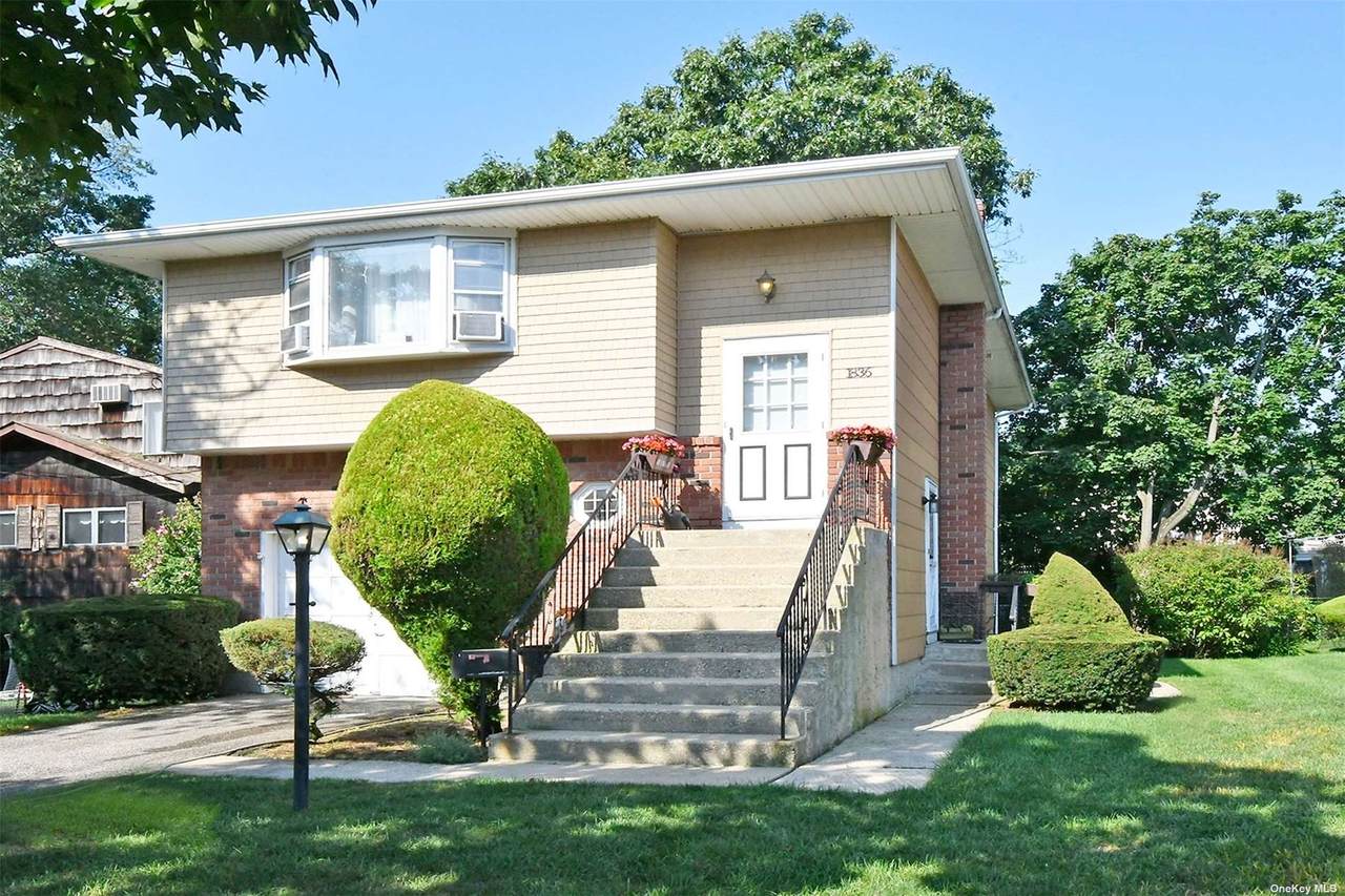 1836 Stevens Avenue - Photo 1