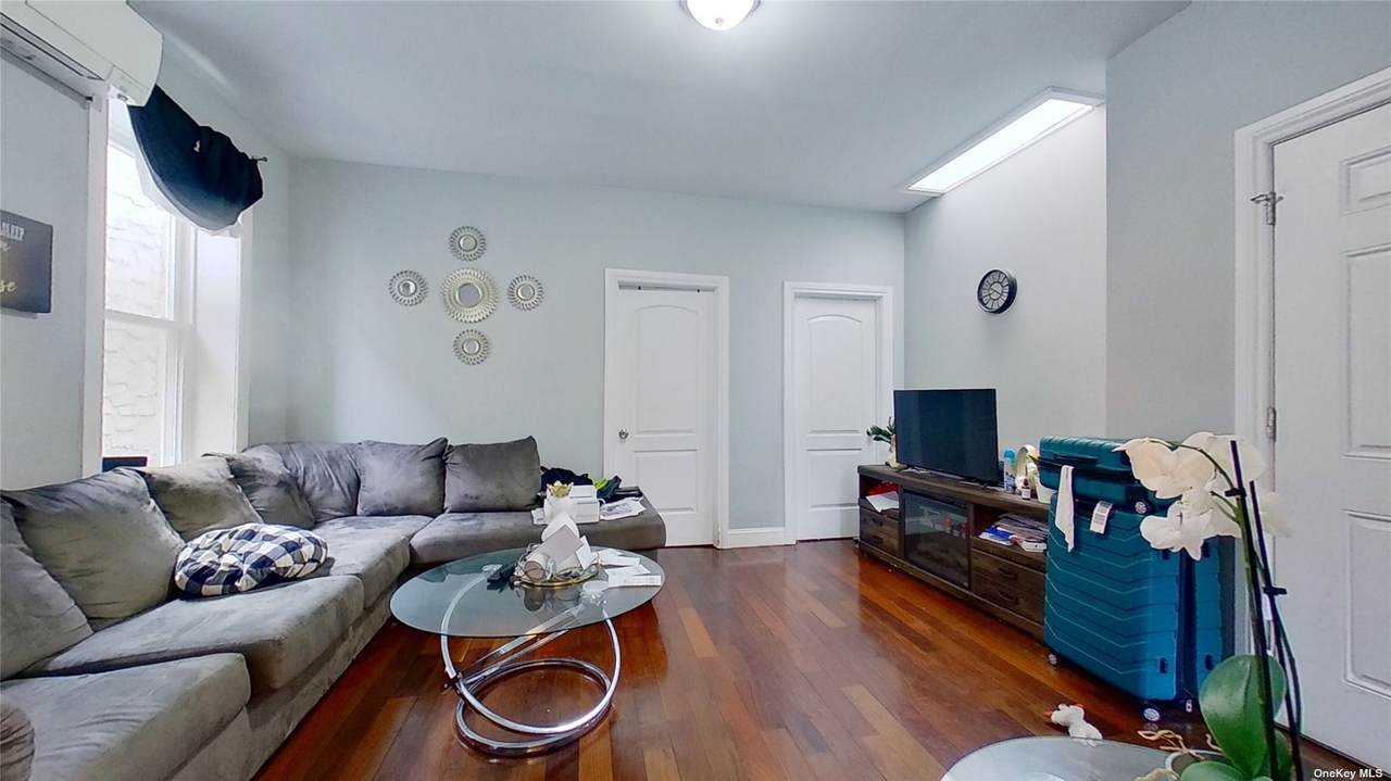 922 Mother Gaston Boulevard - Photo 1