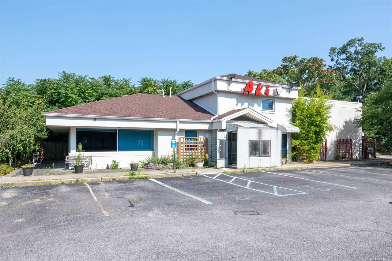 2074 Jericho Turnpike - Photo 1