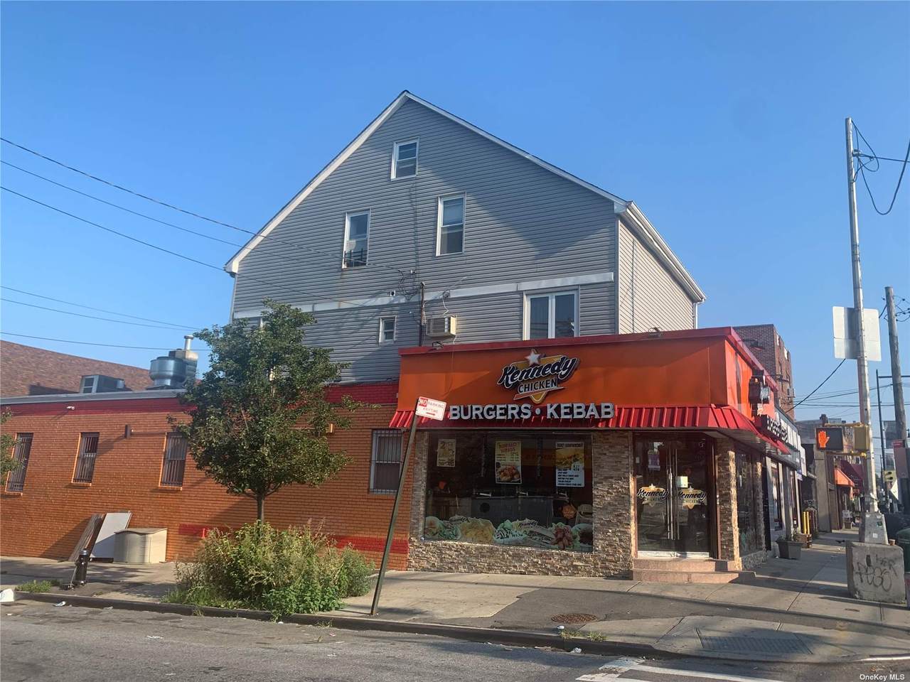 18-48 College Point Boulevard - Photo 1
