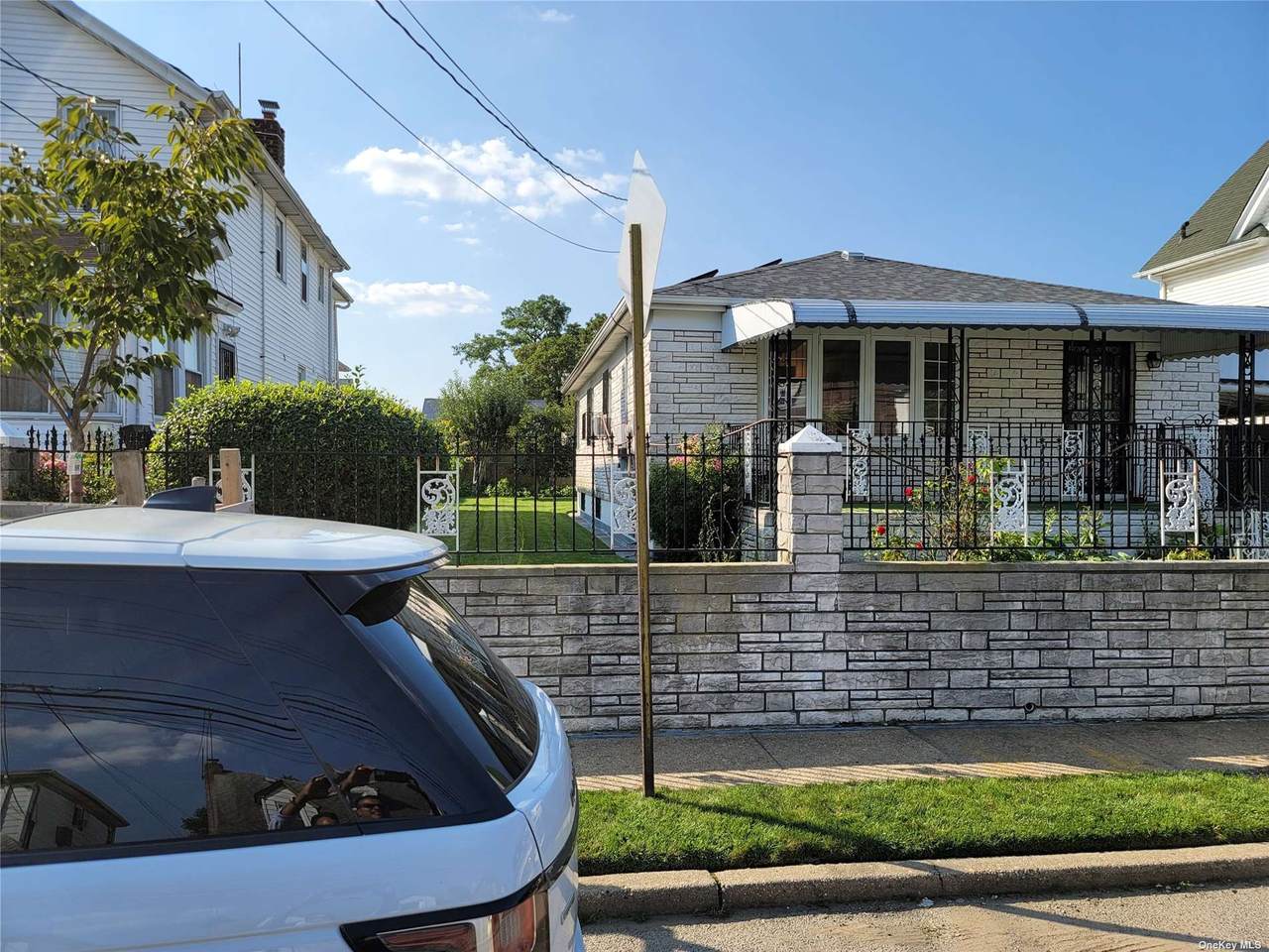 157-11 115th Road - Photo 1