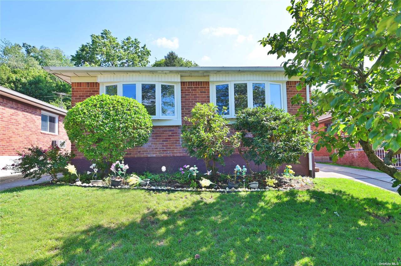 224-48 77 Avenue - Photo 1