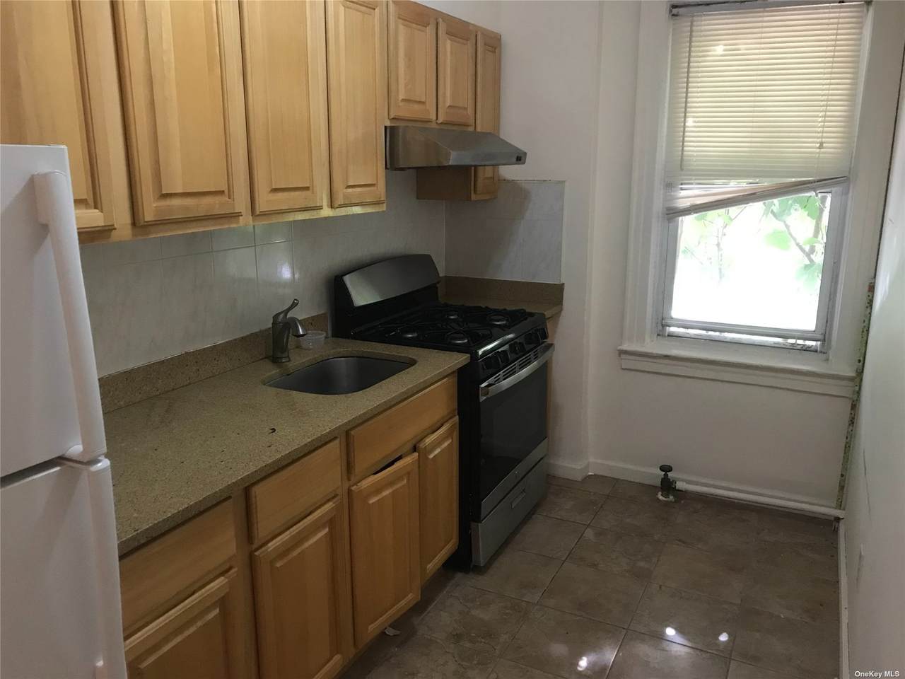 79-01 Ankener Avenue - Photo 1