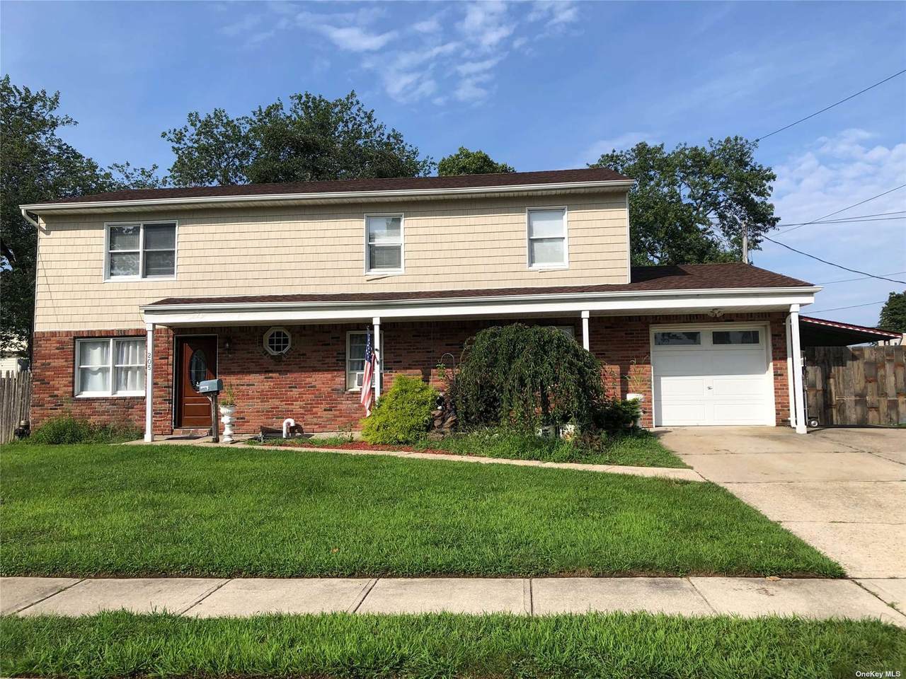 205 10th Street - Photo 1