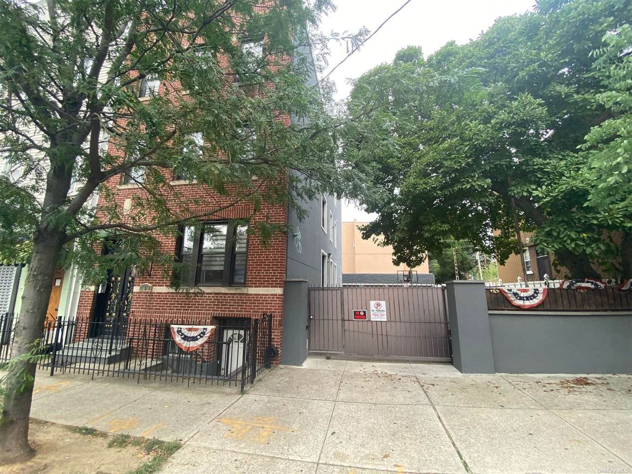 453 Fairview Avenue - Photo 1