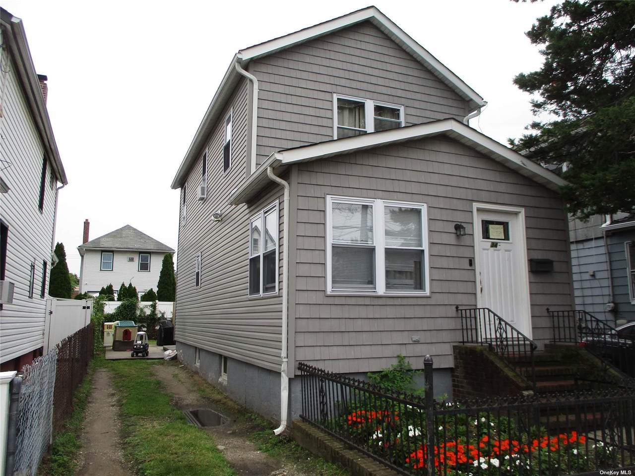 34 Monroe Street - Photo 1