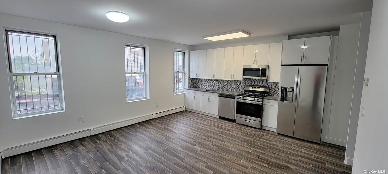 118-10 Liberty Avenue - Photo 1