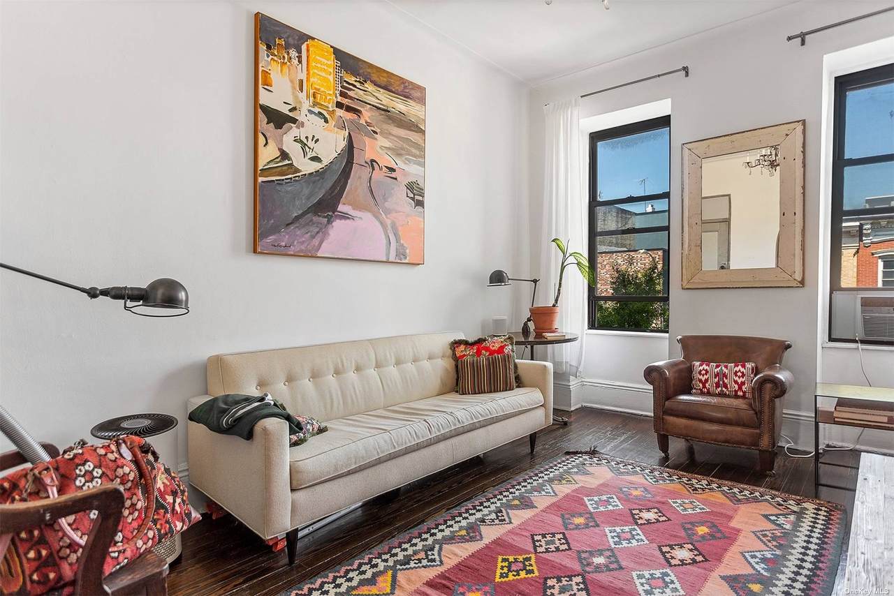 158 Grand Street - Photo 1