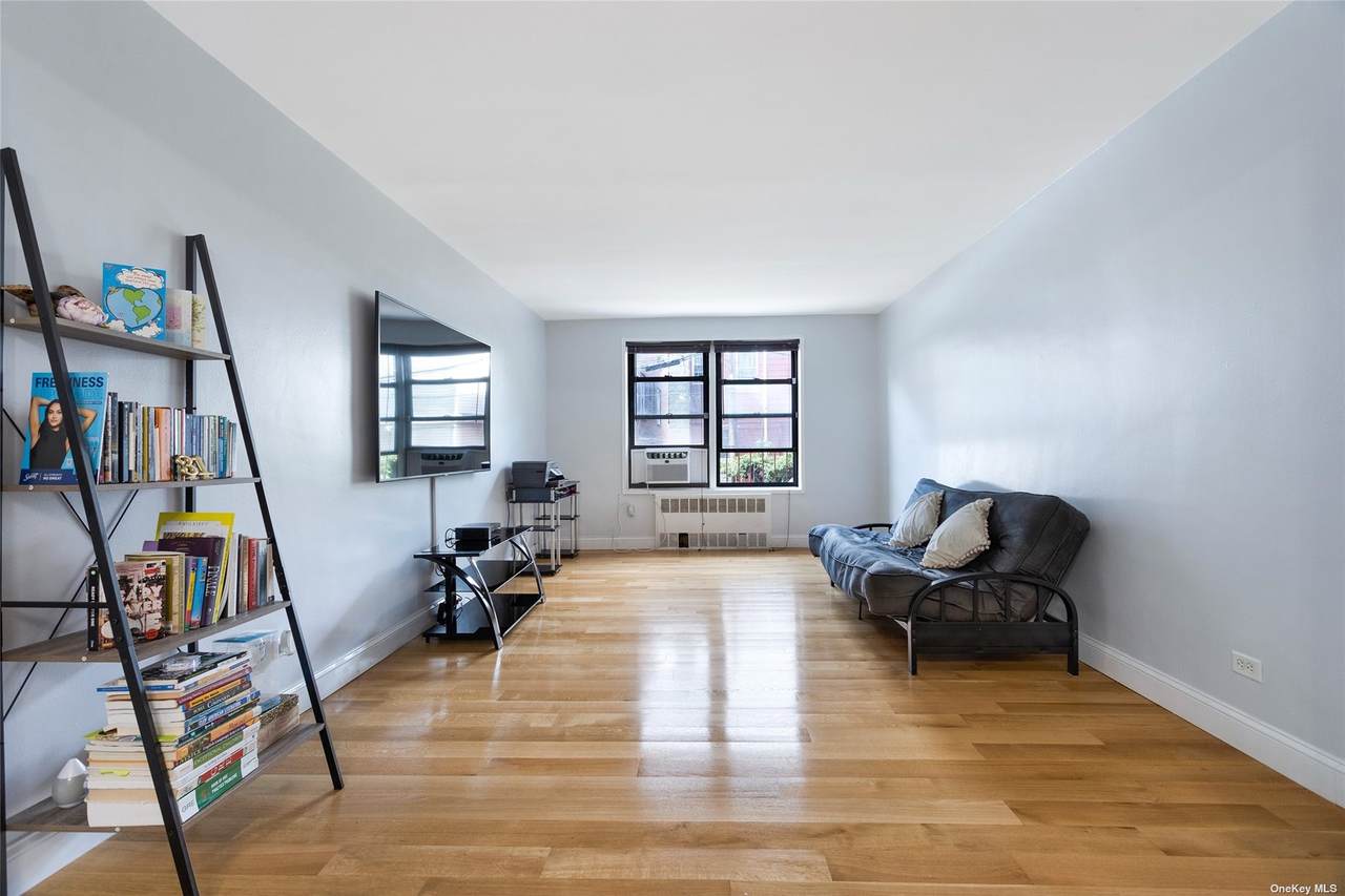 282 35th Street - Photo 1