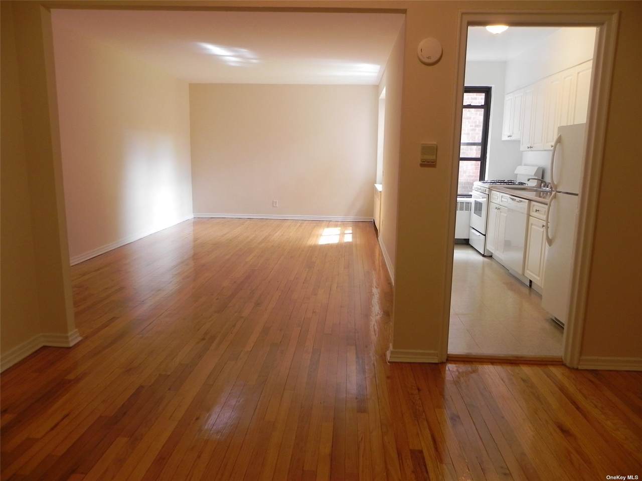 13 Welwyn Road - Photo 1