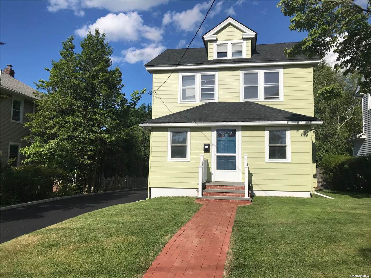 8 Raymond Street - Photo 1