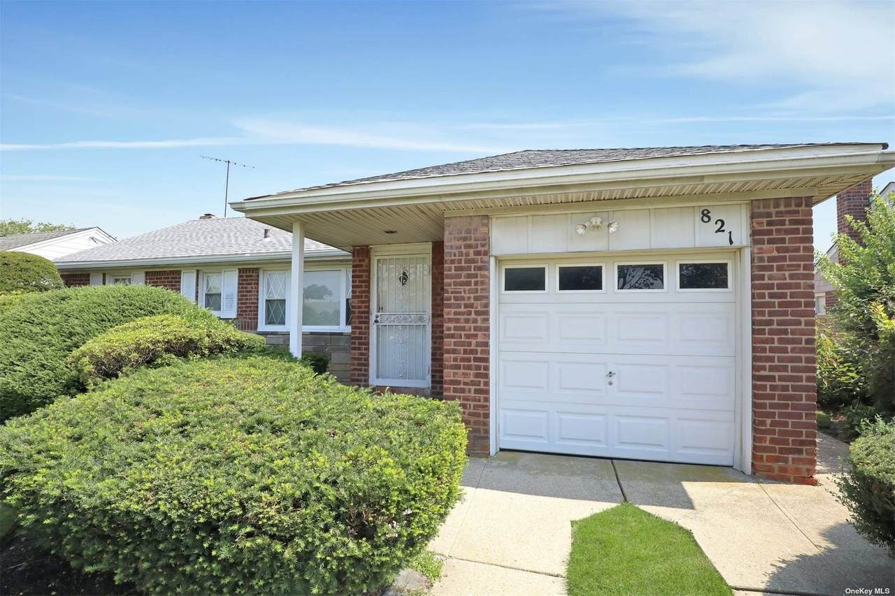 821 Hemlock Street - Photo 1