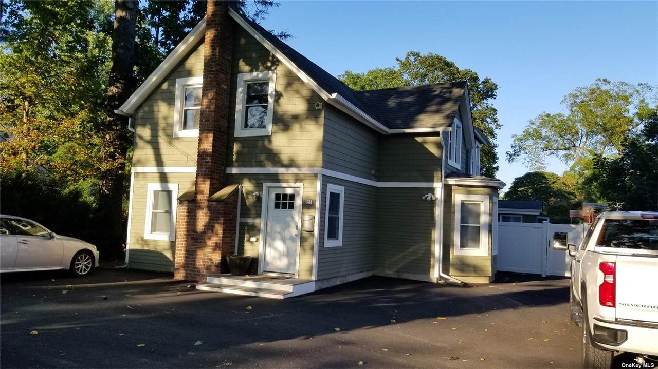 27 Lakeland Avenue - Photo 1