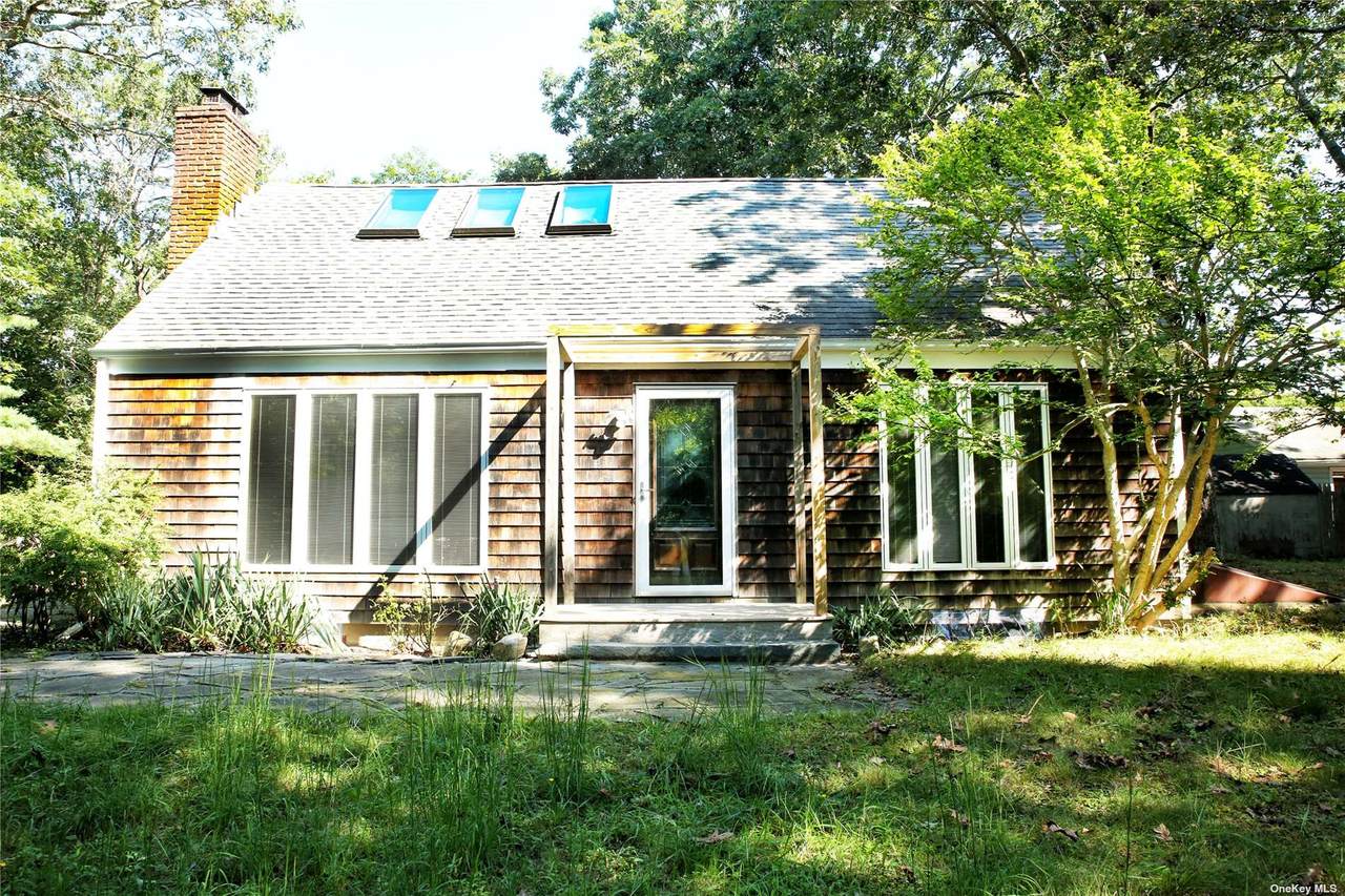 26 Columbia Avenue - Photo 1