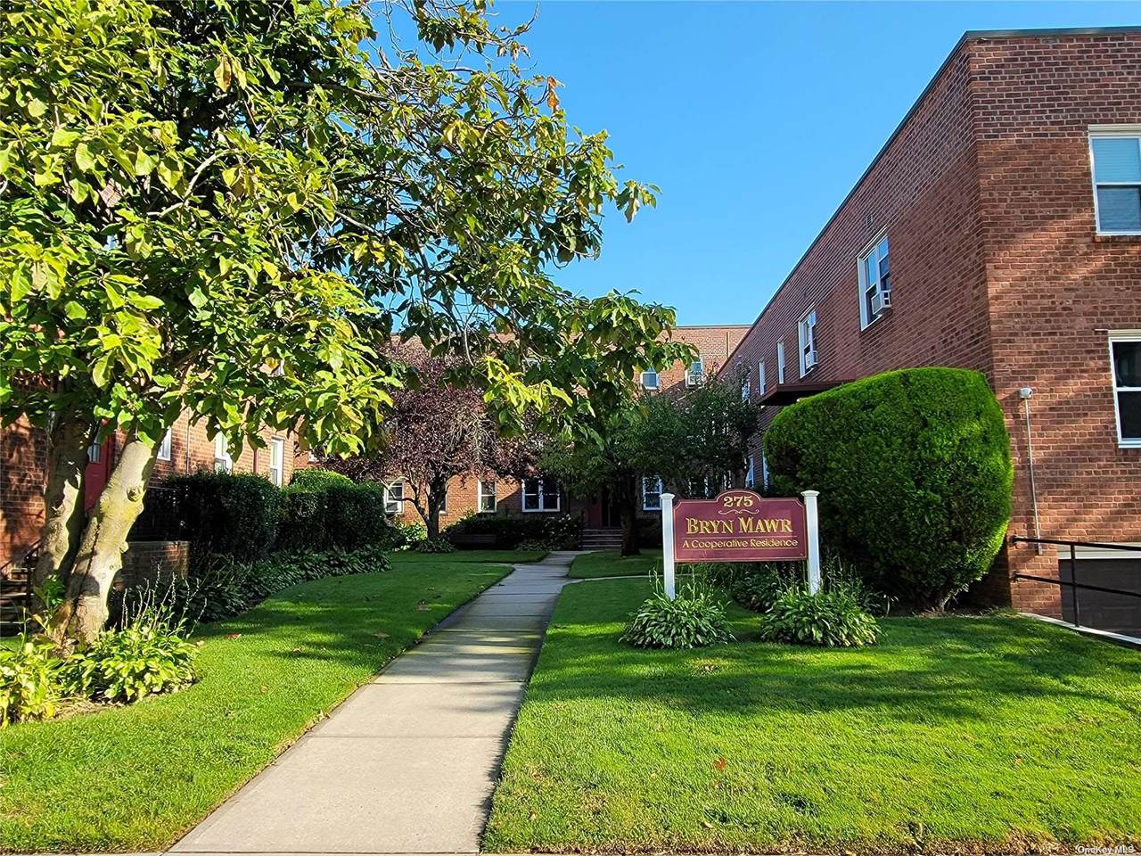 275 Maple - Photo 1