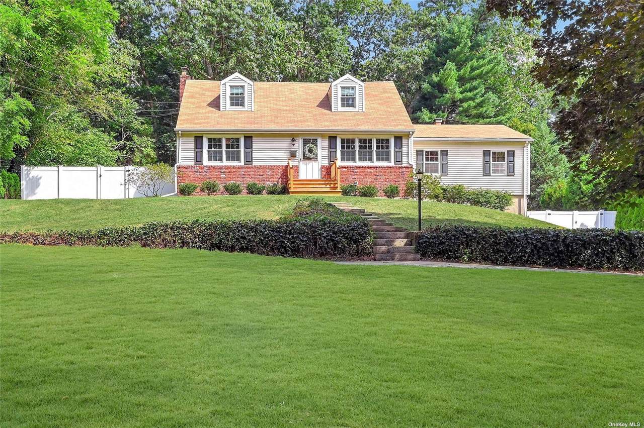427 Wolf Hill Road - Photo 1