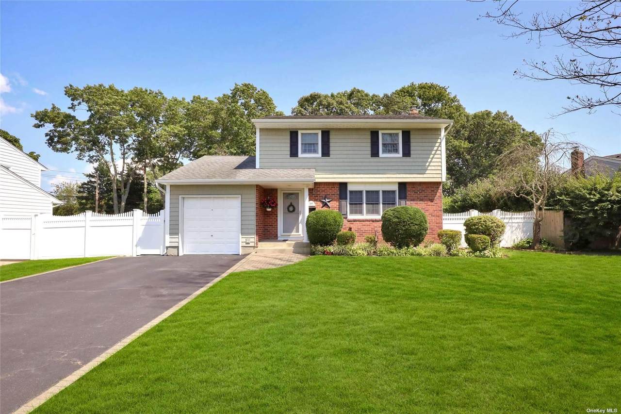109 Keswick Drive - Photo 1