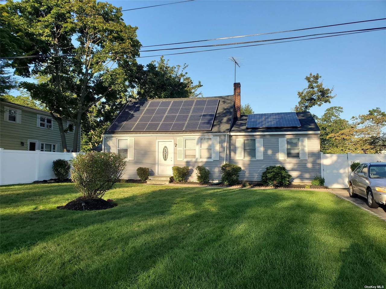 1357 Washington Avenue - Photo 1