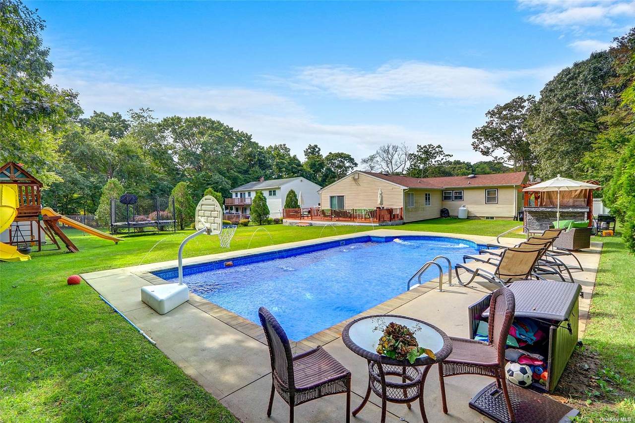 141 Bartlett Road - Photo 1