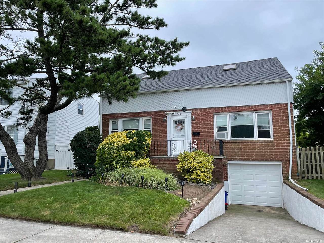 560 Beech Street - Photo 1