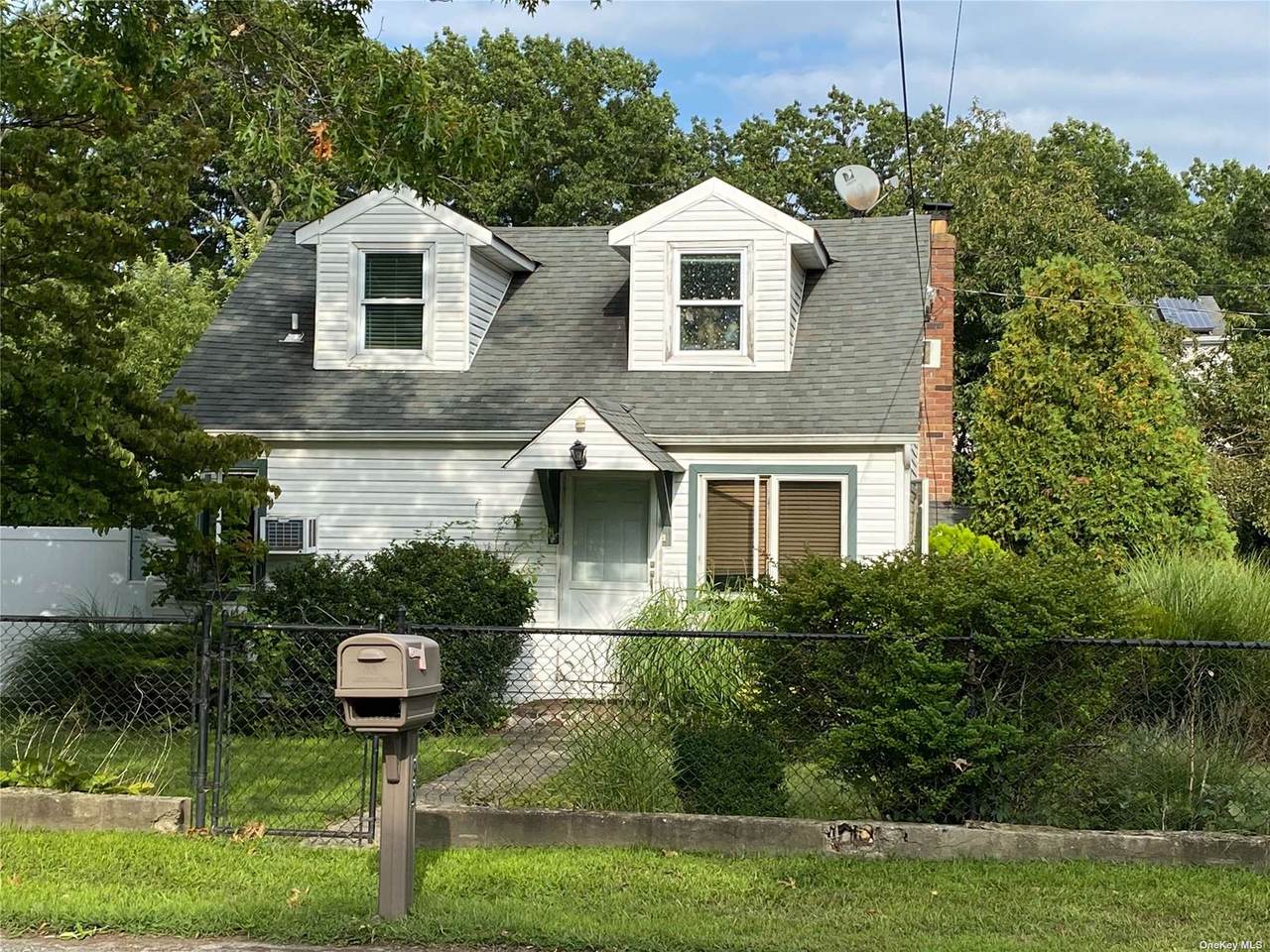93 Coates Avenue - Photo 1