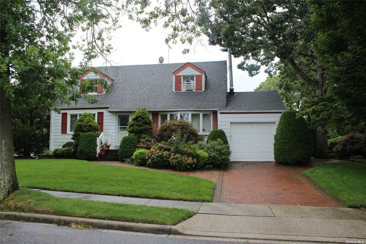 2 Pine Drive - Photo 1