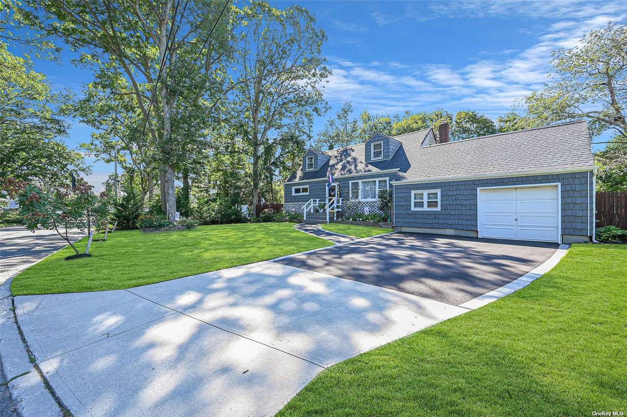 20 Bruce Lane - Photo 1
