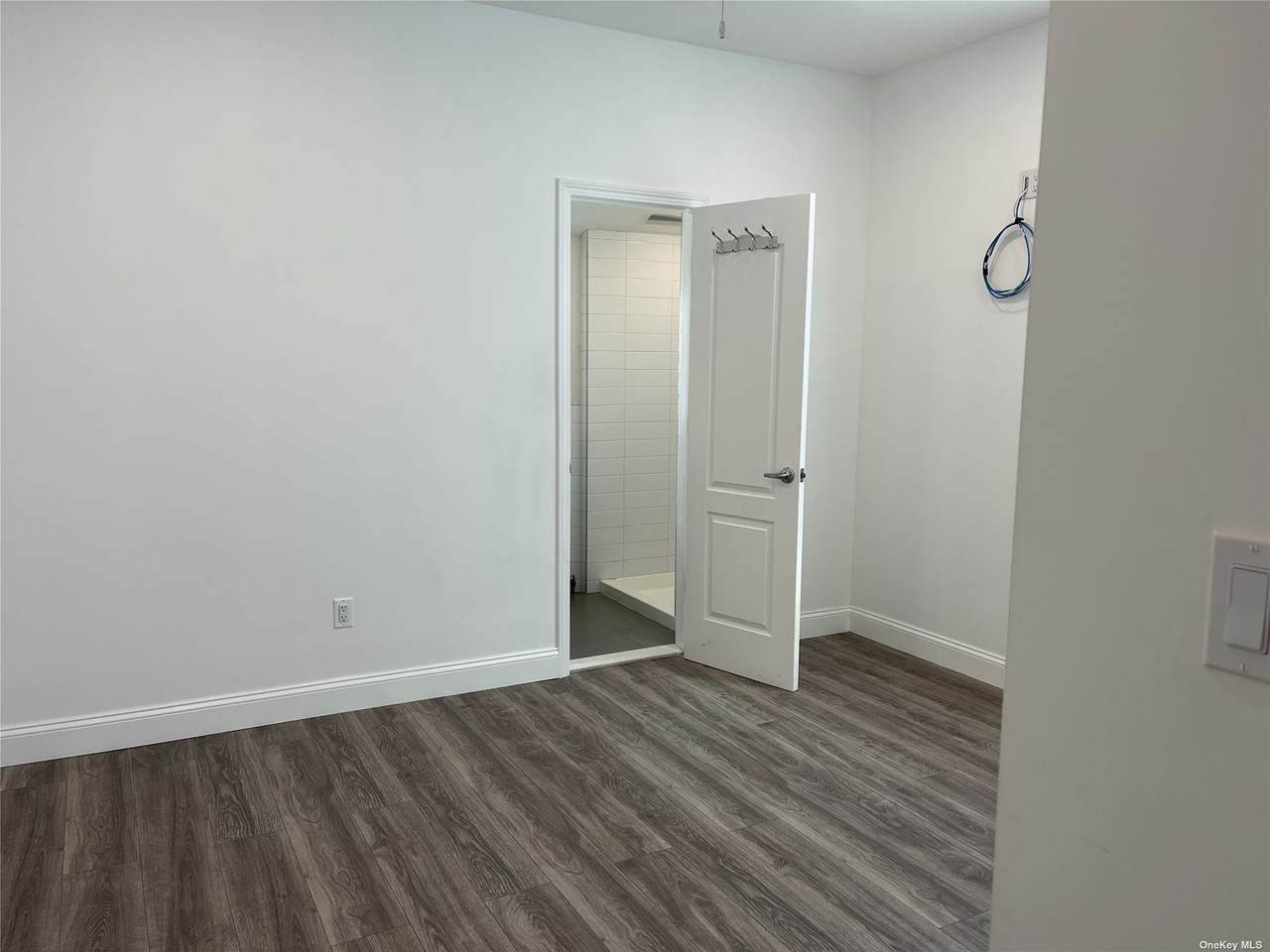283 Hendrickson Avenue - Photo 1