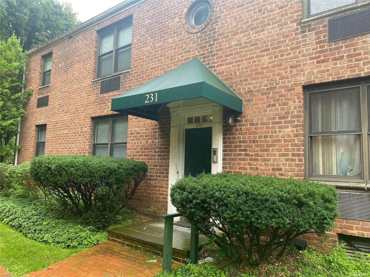300 Main Street - Photo 1