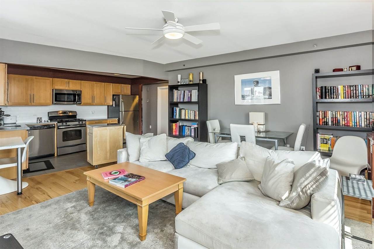 700 Brook Avenue - Photo 1