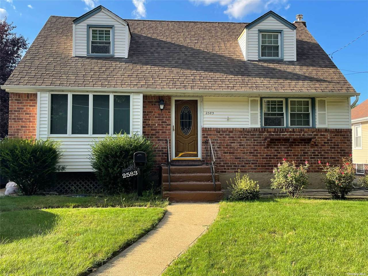 2583 Albermarle Avenue - Photo 1