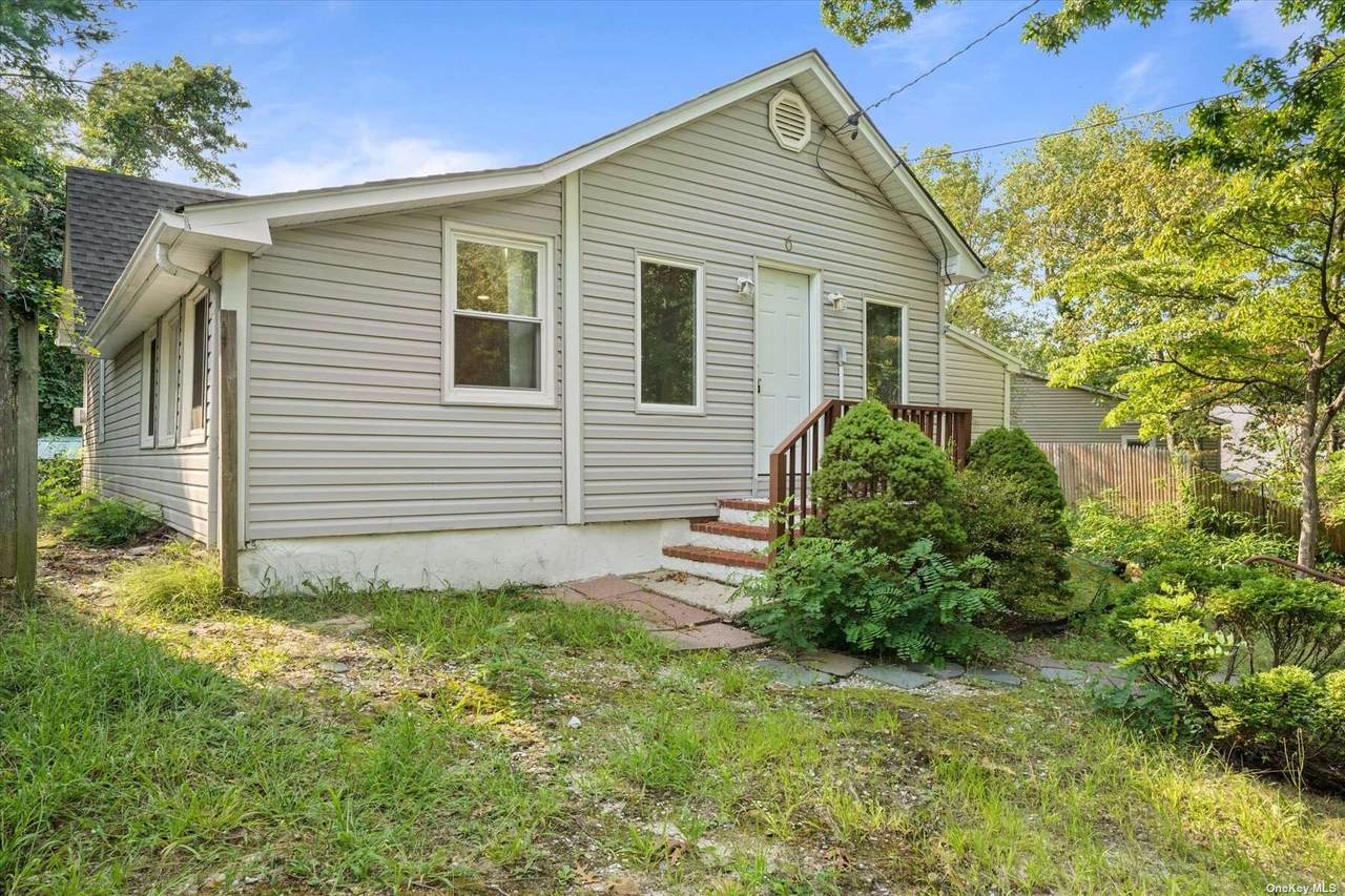 6 Tamarack Road - Photo 1