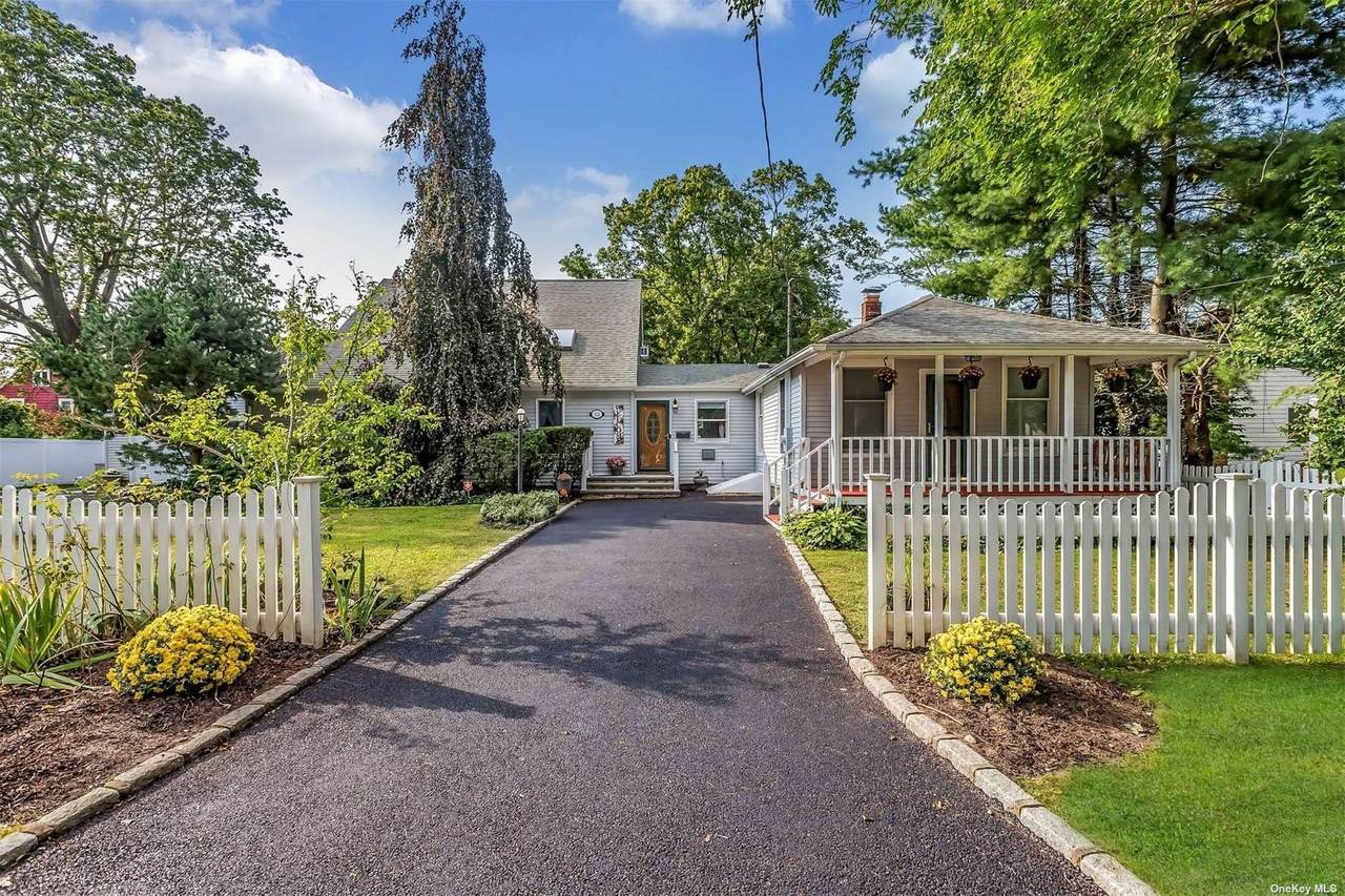 222 Academy Street - Photo 1