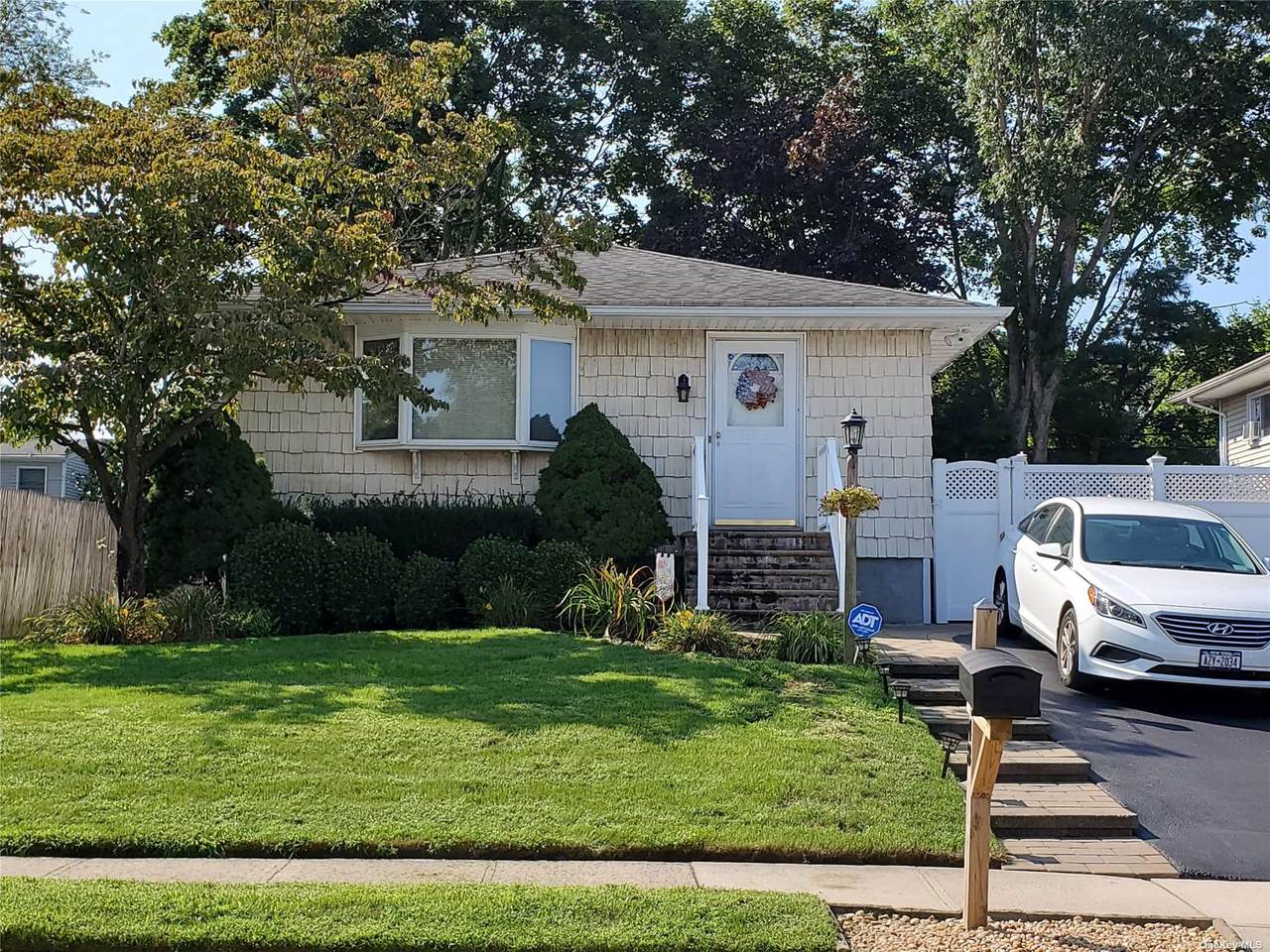 48 Clymer Street - Photo 1