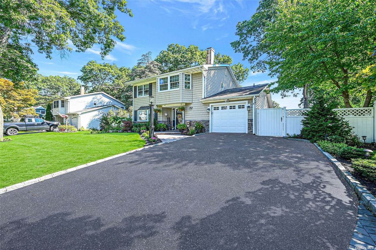 1159 Coates Avenue - Photo 1