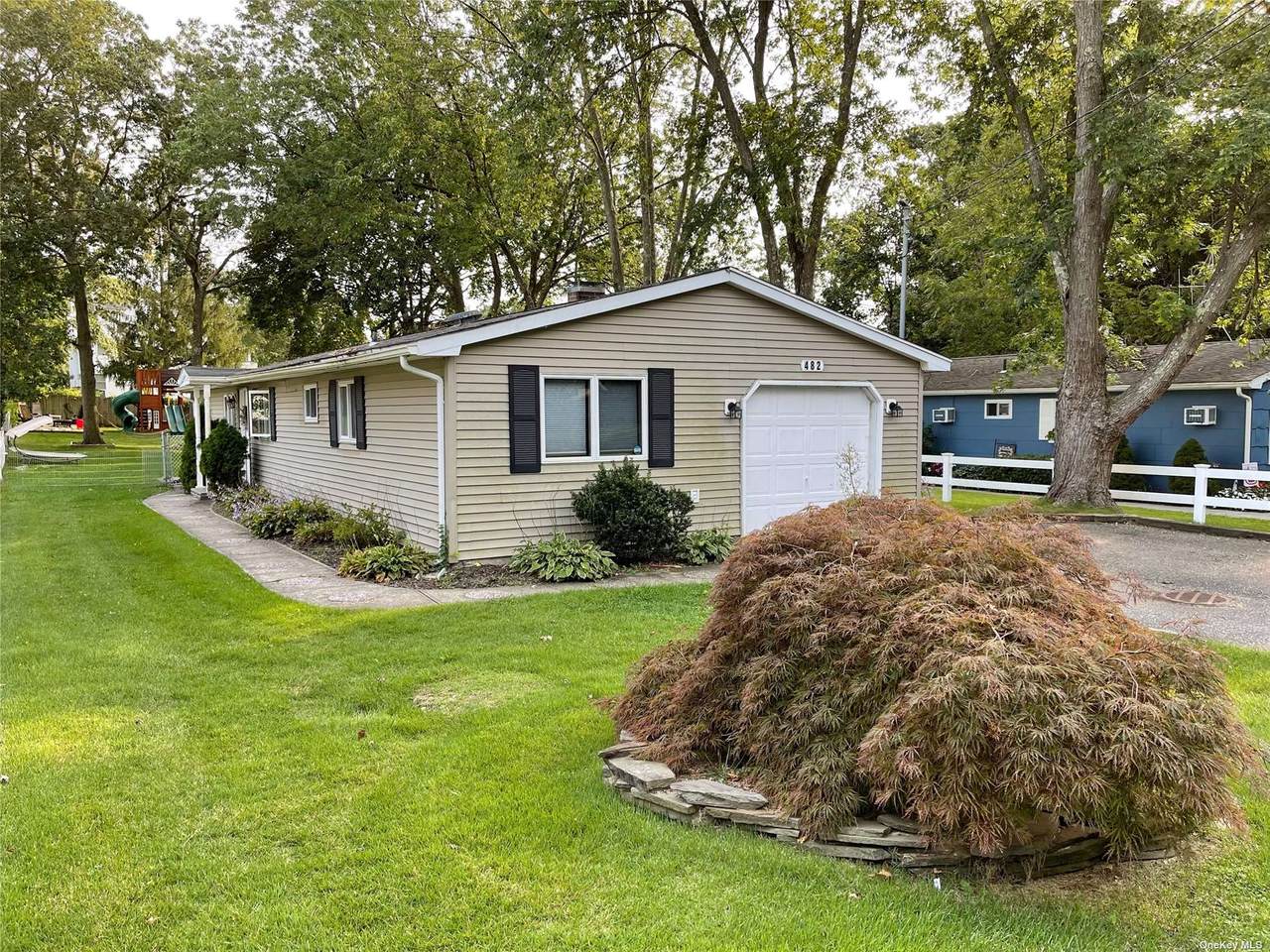 482 Thrift Street - Photo 1