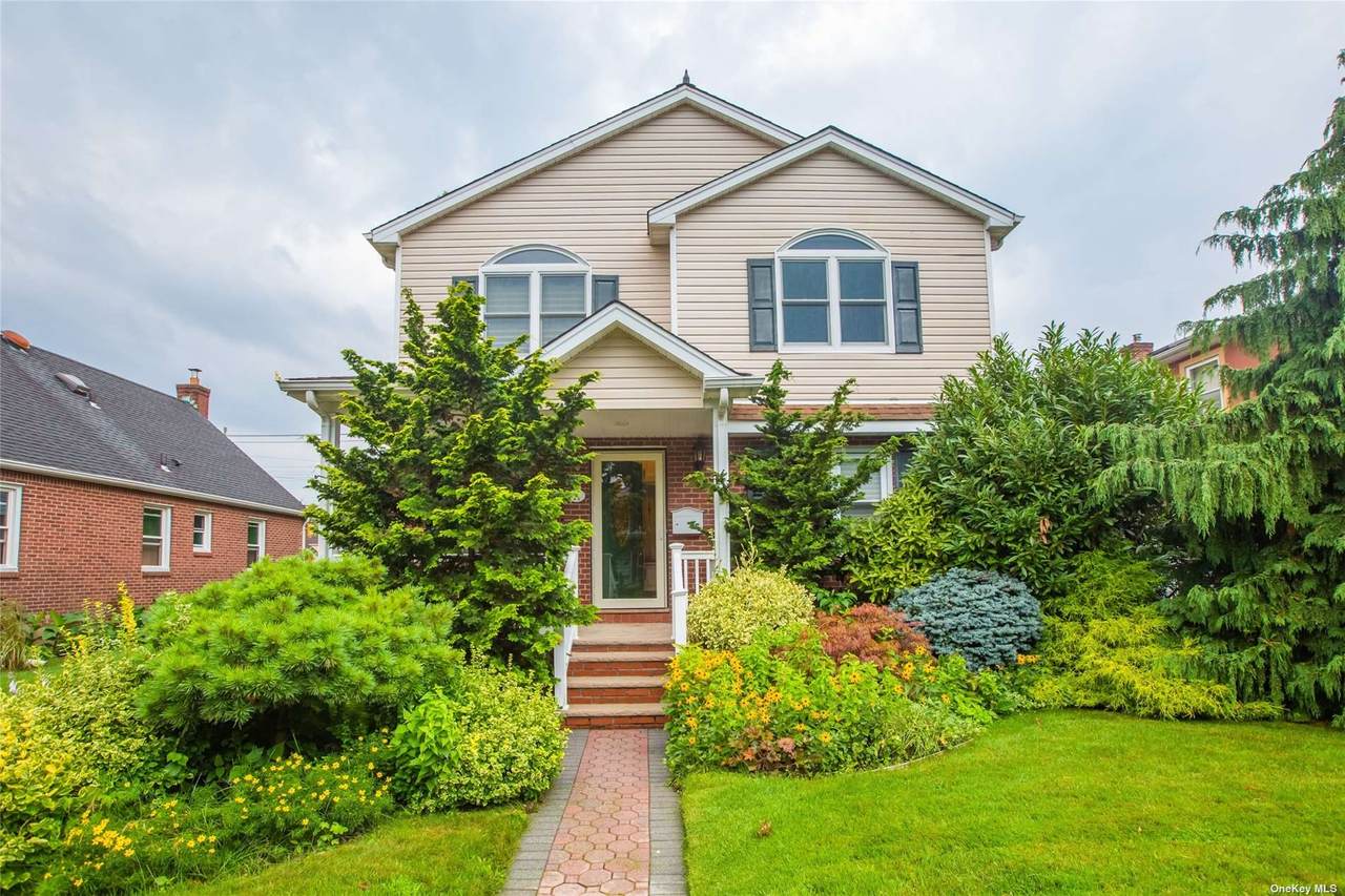 11 Rose Ln - Photo 1