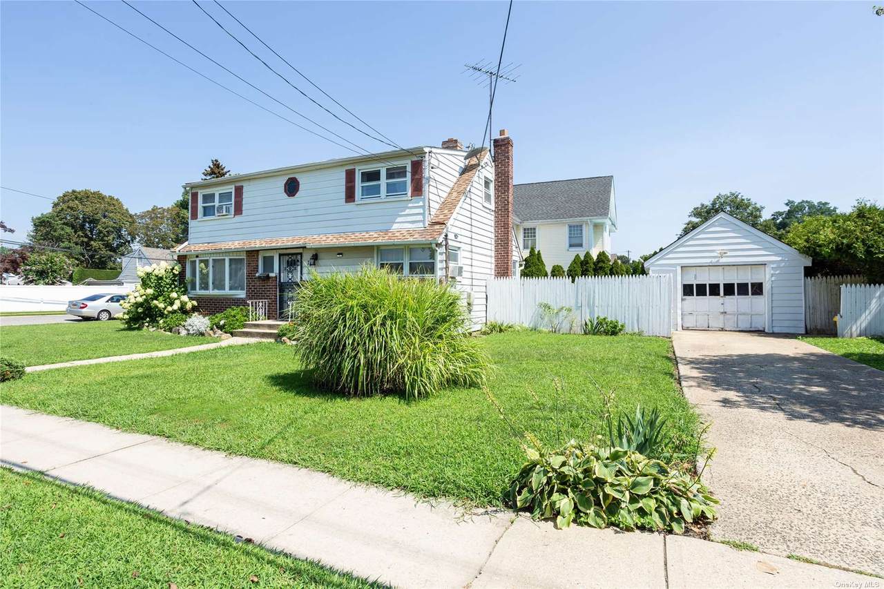 76 Broadway - Photo 1