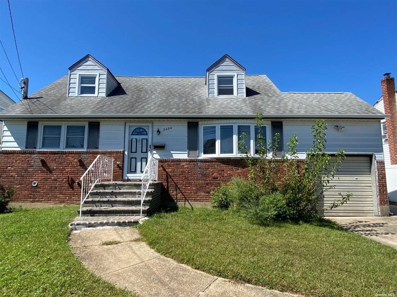 2454 Babylon Street - Photo 1