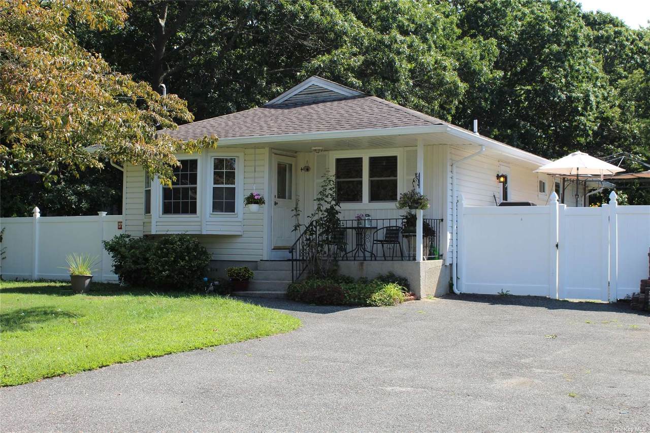 383 Orchid Drive - Photo 1