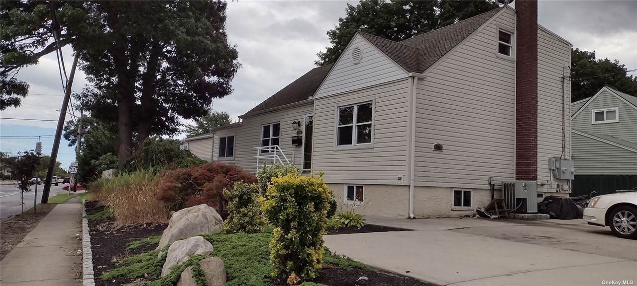 2106 Deer Park Ave. - Photo 1
